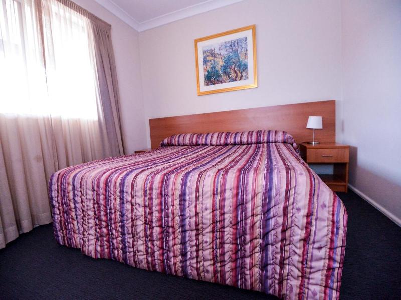Narellan Motor Inn image