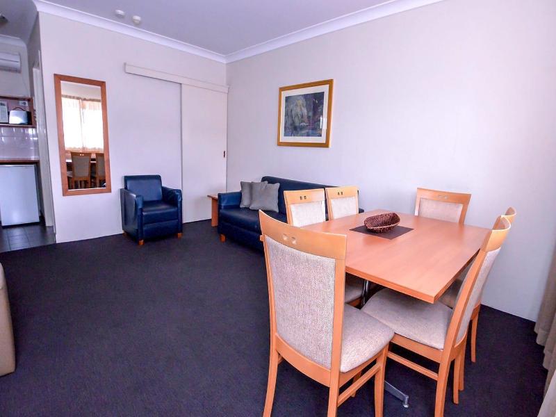 Narellan Motor Inn image