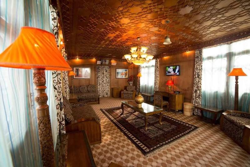 Swan Group Of Houseboats image