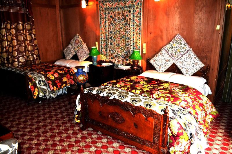 Swan Group Of Houseboats image