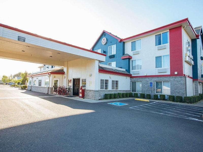 Red Lion Inn & Suites Mcminnville image