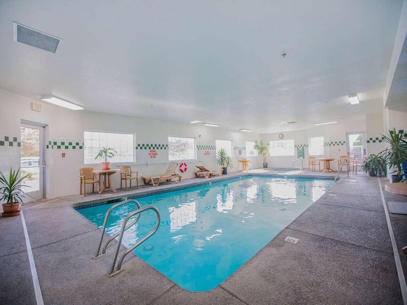 Red Lion Inn & Suites Mcminnville image