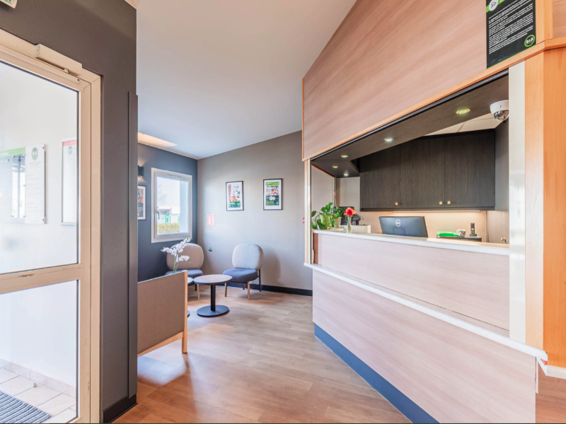 B&B HOTEL Strasbourg Airport image