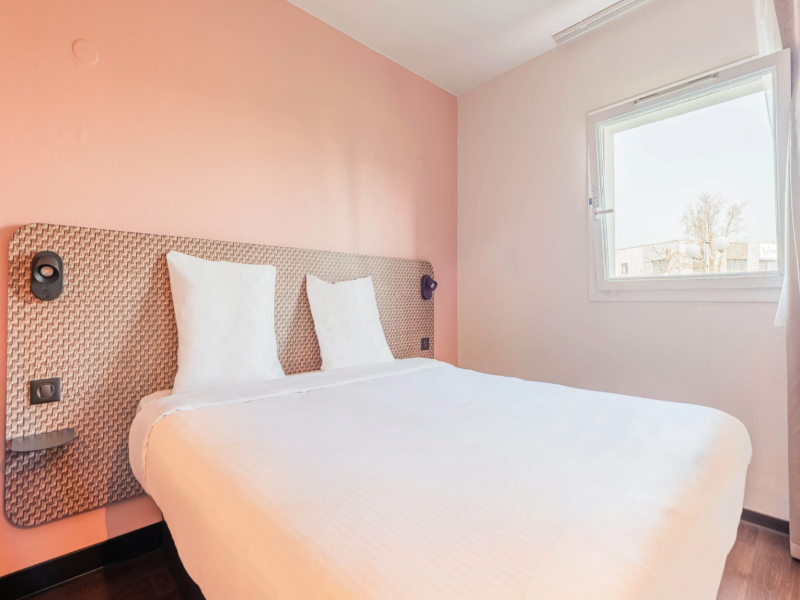B&B HOTEL Strasbourg Airport image