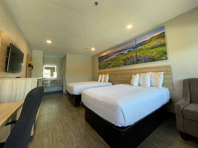 Days Inn by Wyndham San Antonio Northwest/Seaworld image
