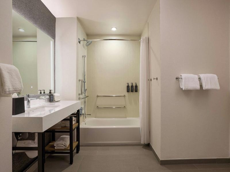Sheraton Grand Sacramento image