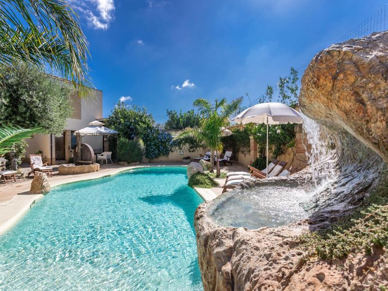 Villa Canu image