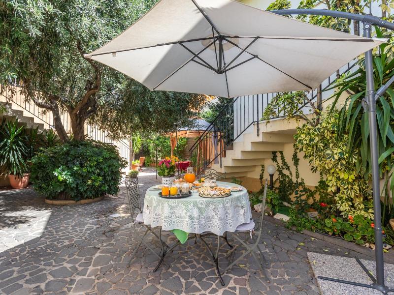 Villa Canu image