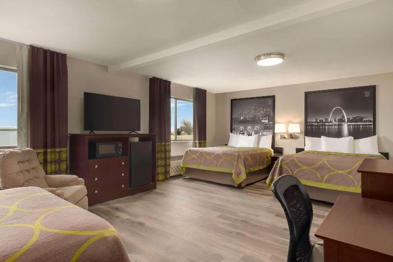 Super 8 by Wyndham Bethany MO image