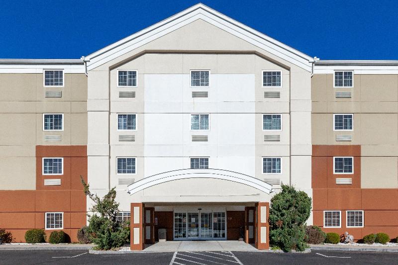 Candlewood Suites West Springfield