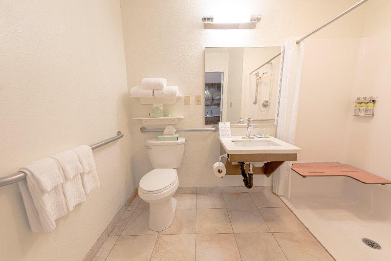 Candlewood Suites West Springfield photo 17
