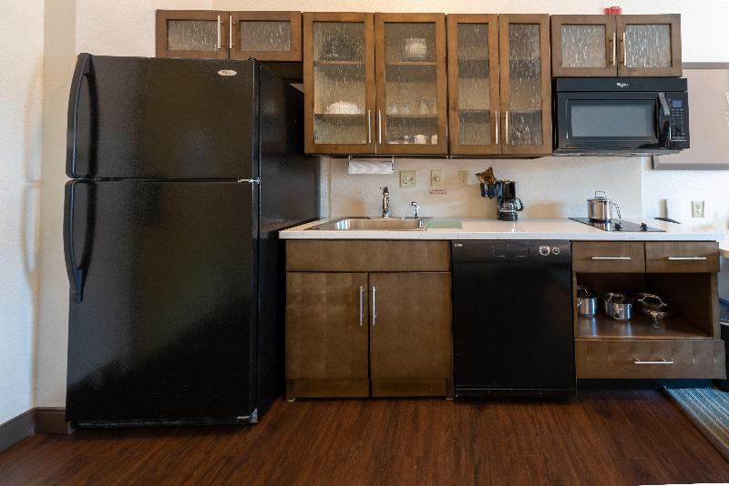 Candlewood Suites West Springfield photo 20