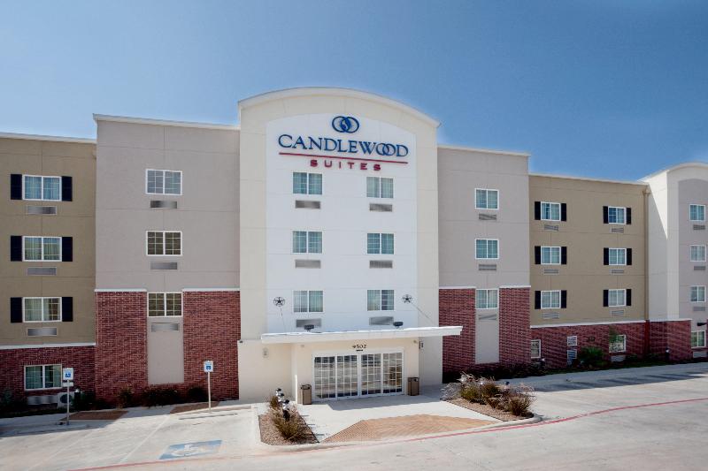Candlewood Suites San Antonio NW Near SeaWorld