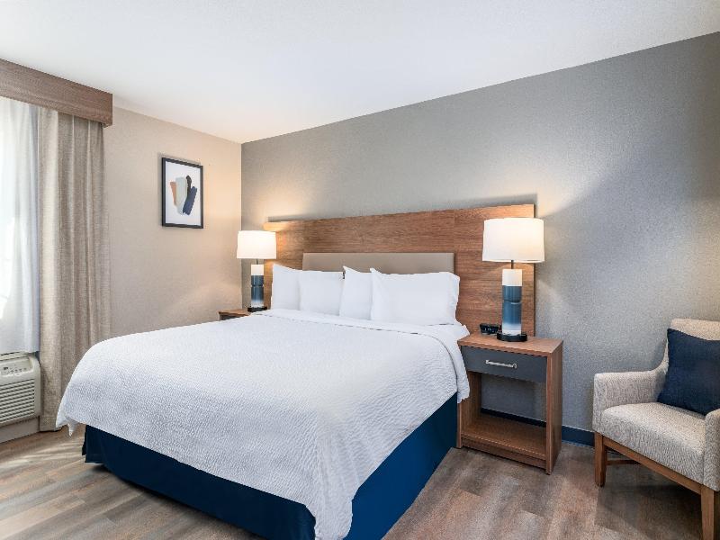 Candlewood Suites San Antonio NW Near SeaWorld image