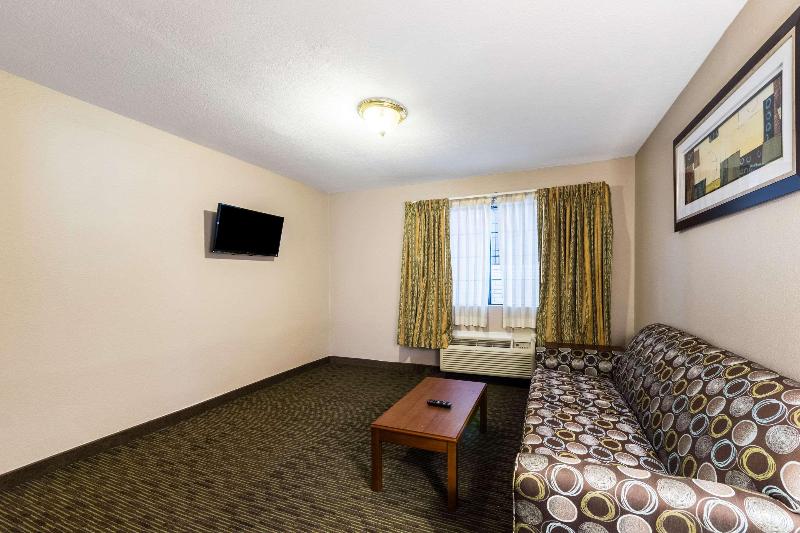 Quality Inn University near Downtown image