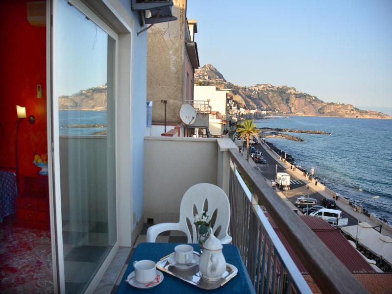 Costa Azzurra image