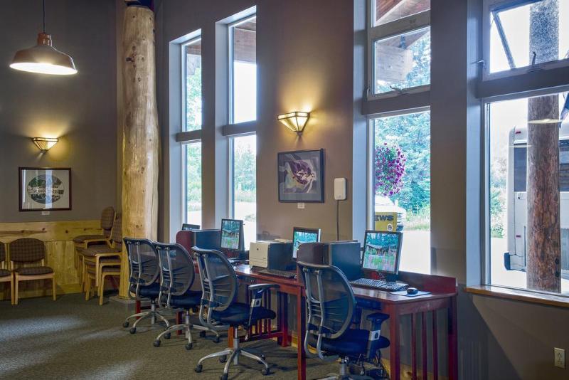 Seward Windsong Lodge image