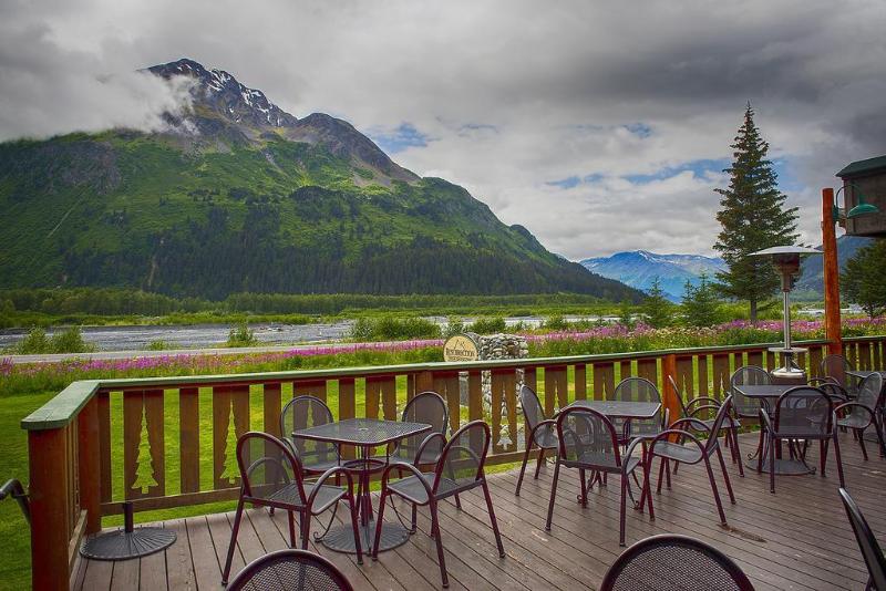 Seward Windsong Lodge image