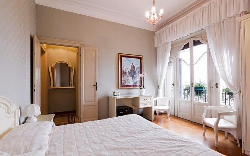 Du Parc image