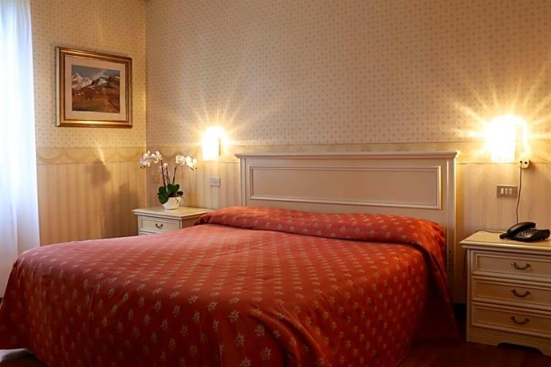 Du Parc image