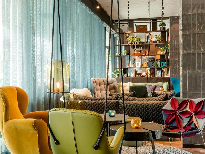 Motel One Salzburg-Süd image