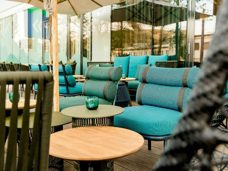 Motel One Salzburg-Süd image