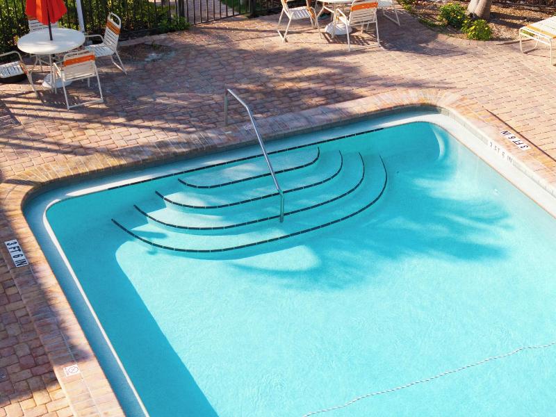 Captiva Beach Resort image