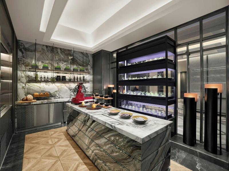 JW Marriott Hotel & Suites Saigon image