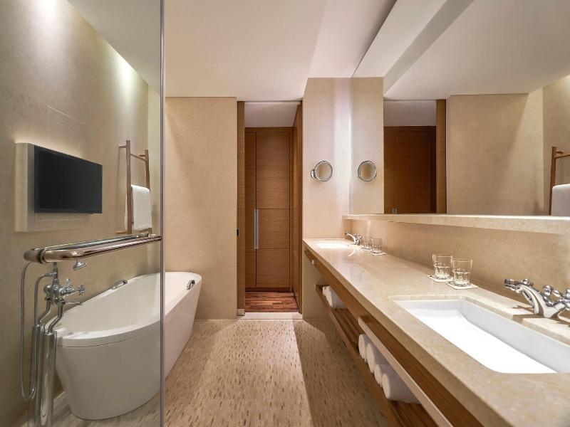 JW Marriott Hotel & Suites Saigon image