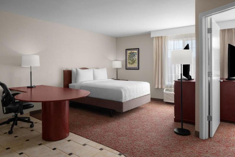 Larkspur Landing Extended Stay Suites Sacramento image