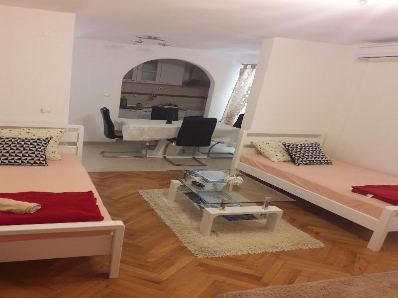 Guest House Vlado image