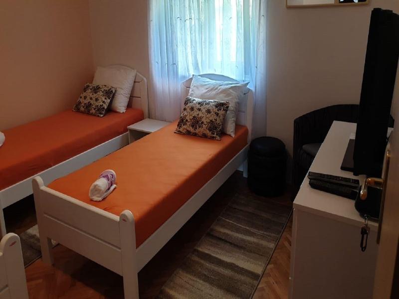 Guest House Vlado image