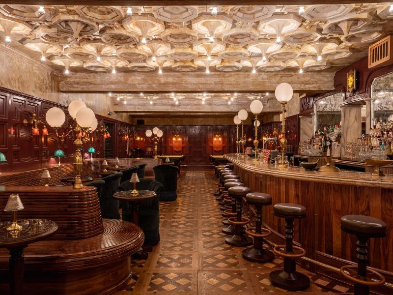 Lafayette Hotel & Suites in San Diego image