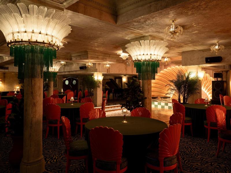 Lafayette Hotel & Suites in San Diego image