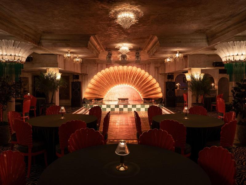 Lafayette Hotel & Suites in San Diego image