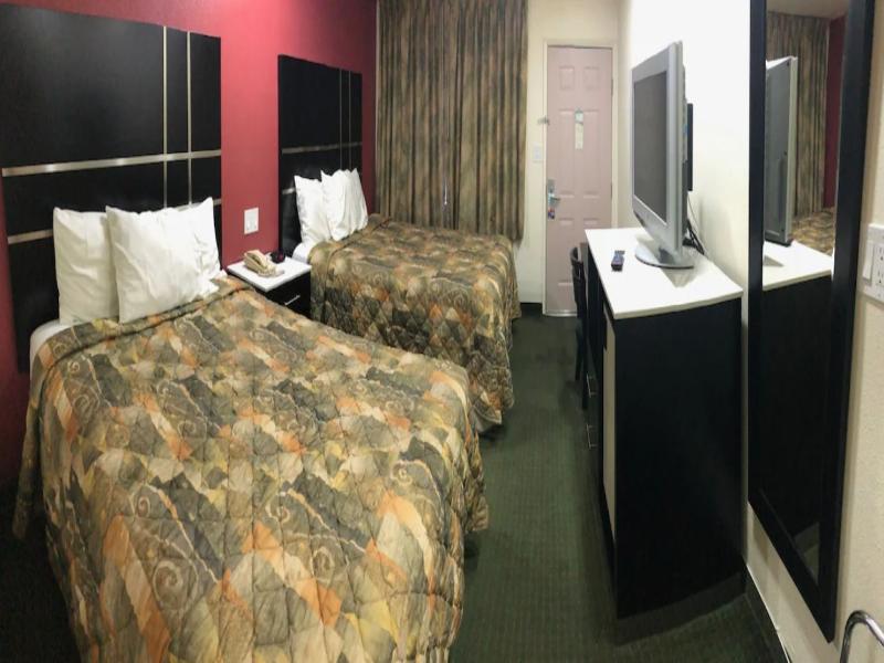 Days Inn by Wyndham Oroville image