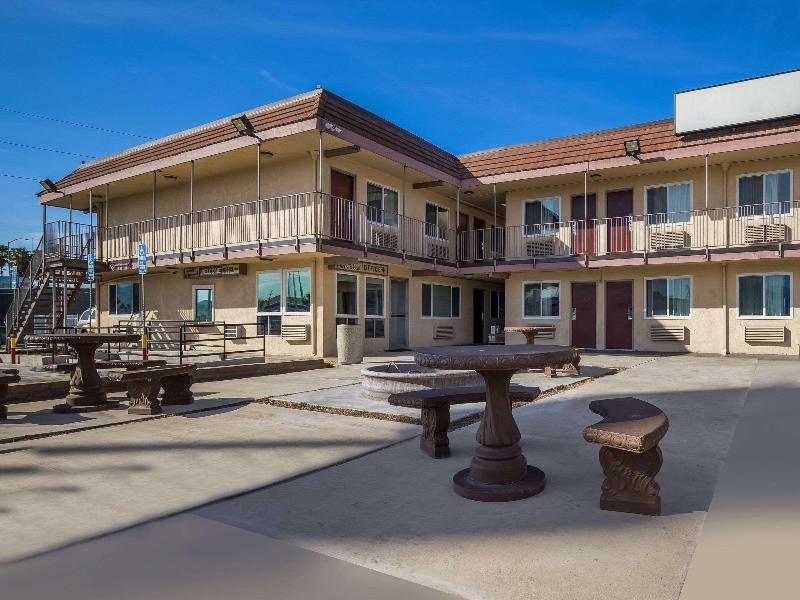 Knights Inn San Bernardino image