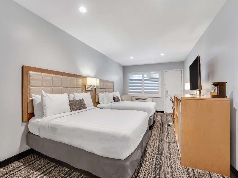 Sather Berkeley SureStay Collection by BW image