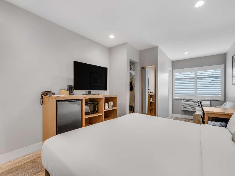 Sather Berkeley SureStay Collection by BW image