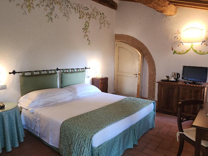 Villa Curina Resort image