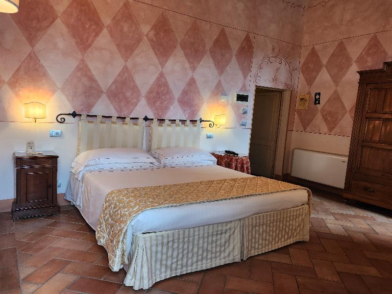 Villa Curina Resort image