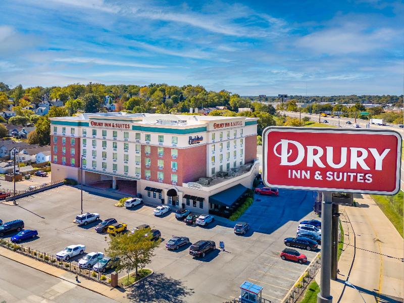 Drury Inn & Suites Near Forest Park image