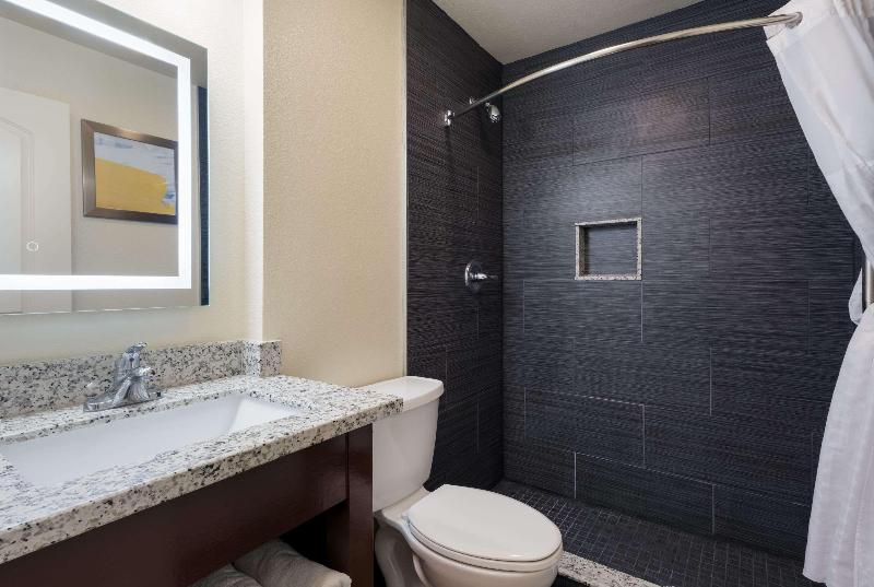 Comfort Inn Gilroy image