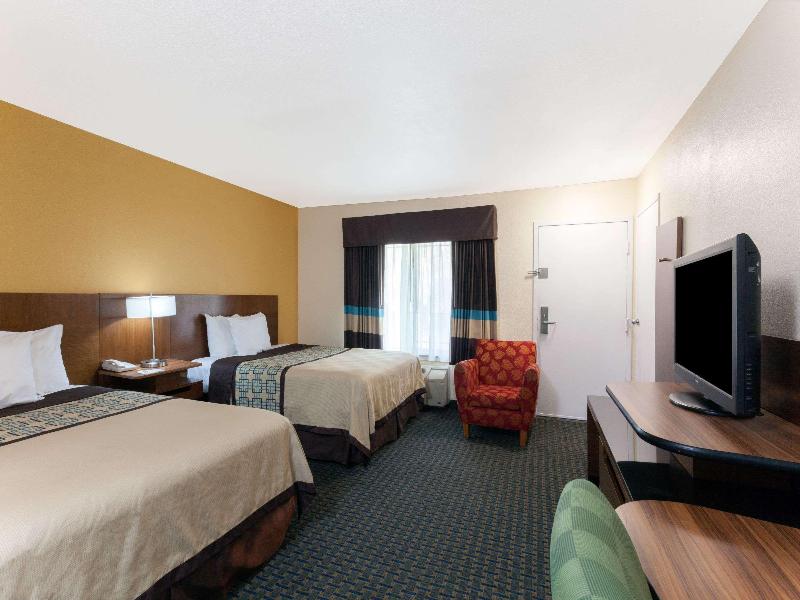 Days Inn by Wyndham Mission Valley Qualcomm image