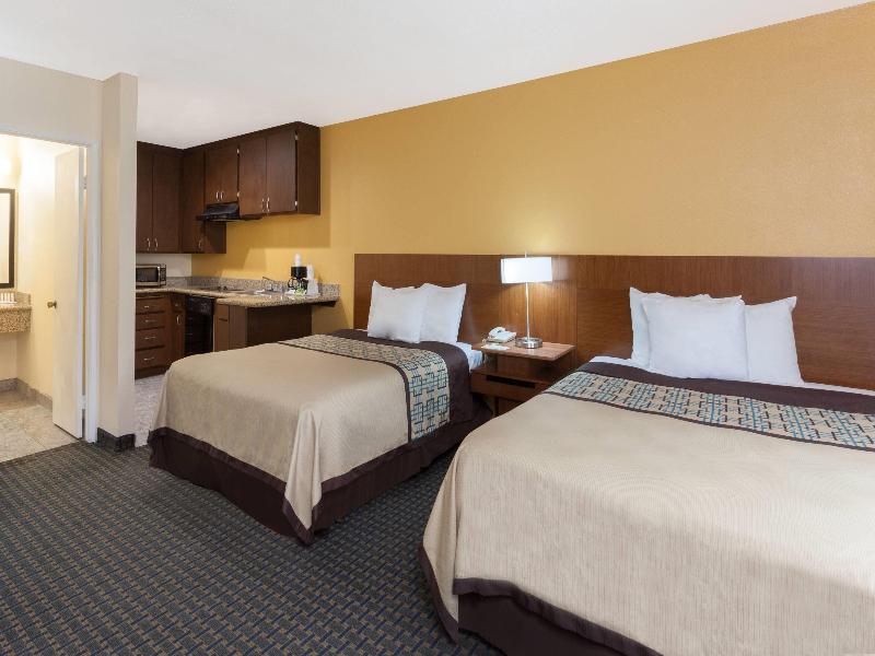 Days Inn by Wyndham Mission Valley Qualcomm image