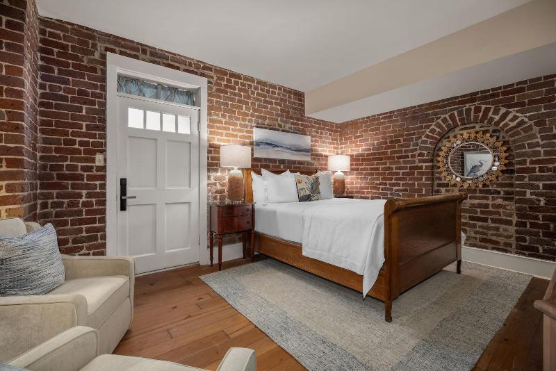 Hamilton-Turner Inn image