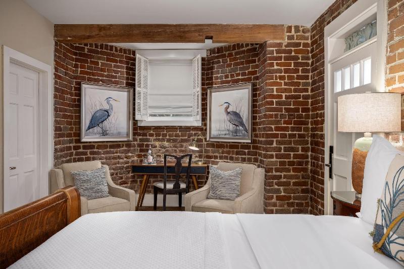 Hamilton-Turner Inn image