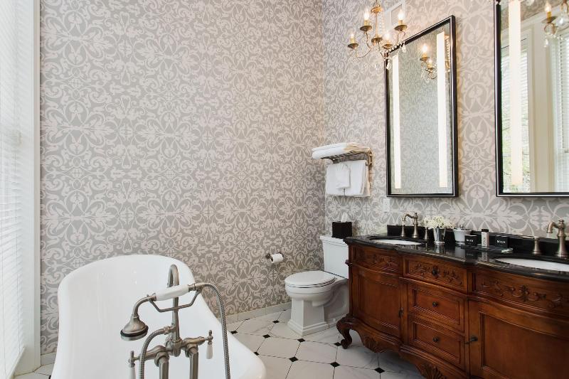 Hamilton-Turner Inn image