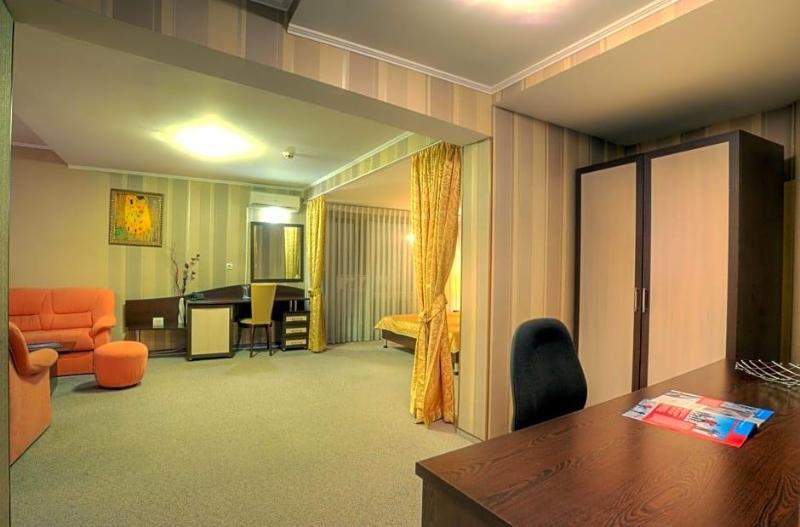 Luxor Hotel & Casino Komplex image