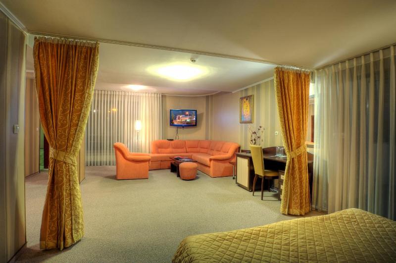 Luxor Hotel & Casino Komplex image